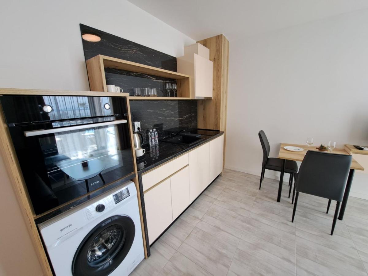 Onyx 2 Private Beach Apartment Светий Влас Екстер'єр фото